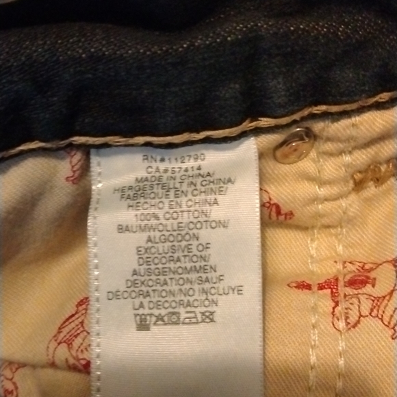 True Religion - Picture 7 of 8